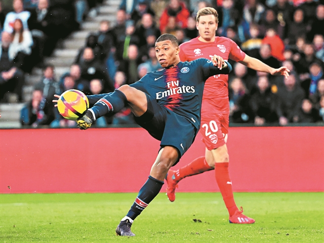 Αποθέωση για τον Εμπαπέ