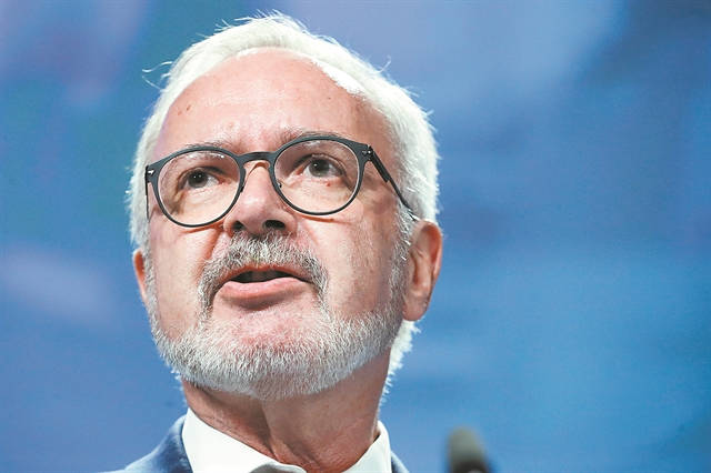 Η Ελλάδα  χρειάζεται περισσότερα και καλύτερα έργα