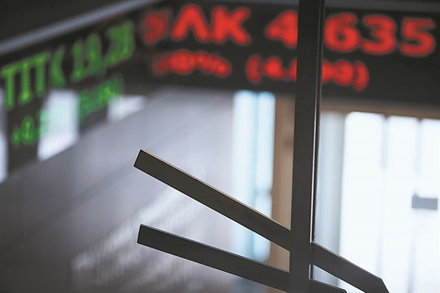 Εύθραυστη ανάκαμψη τον Απρίλιο στο Χρηματιστήριο Αθηνών