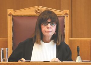 Η πολιτική δεν είναι πόκερ