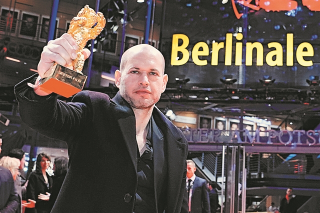 «Συνώνυμα» από χρυσό και απρόβλεπτα βραβεία