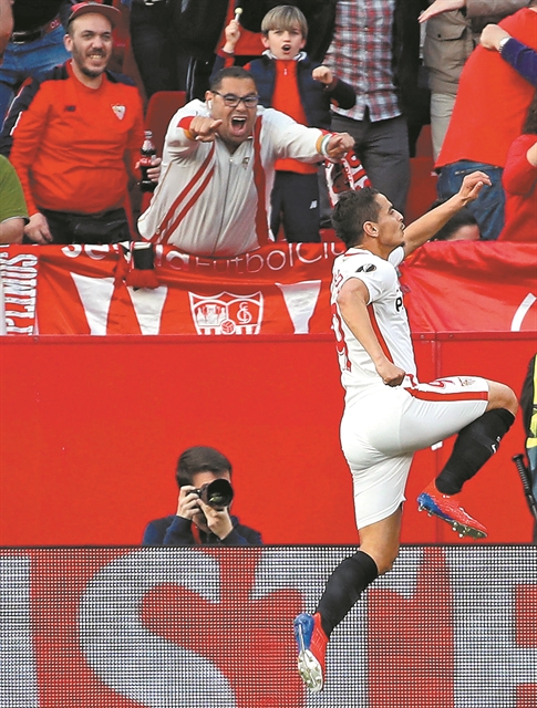 Από νωρίς στους 16 η… συνήθης ύποπτη