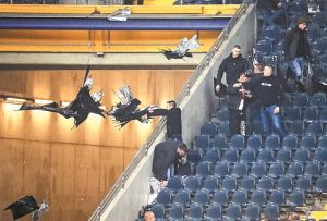 Τα κίτρινα γάντια