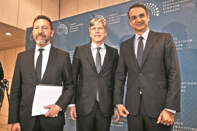 Τελειώνει το κρατικό μονοπώλιο των συντάξεων