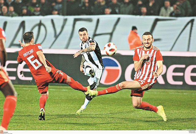 Τώρα φλερτάρει με το αήττητο