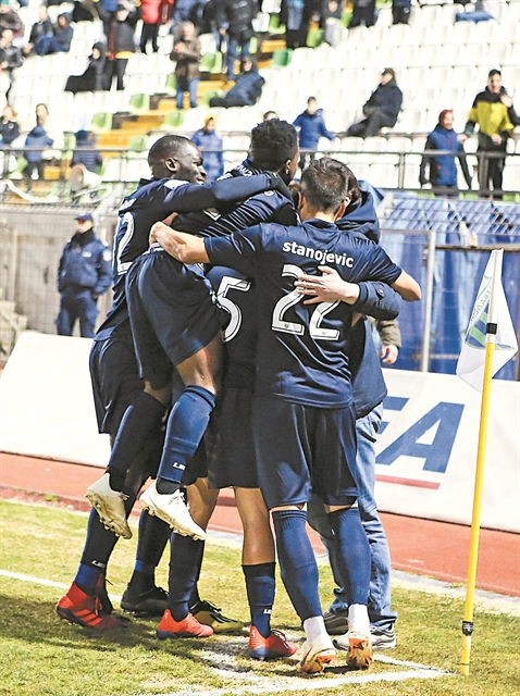 Πήρε βαθιά ανάσα και συνεχίζει να ελπίζει