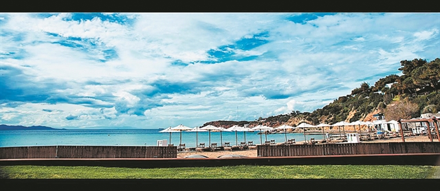 Κάθοδος billionaires στην Αθηναϊκή Ριβιέρα…