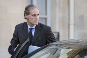 Γαλλία: Σφύριγμα λήξης της… ώρας του παιδιού η ανάκληση του πρέσβη