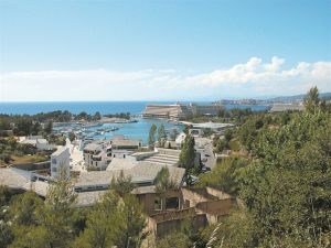 Πωλητήριο στο μεγαλύτερο τουριστικό φιλέτο