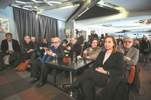 Γέφυρα με σαθρά θεμέλια