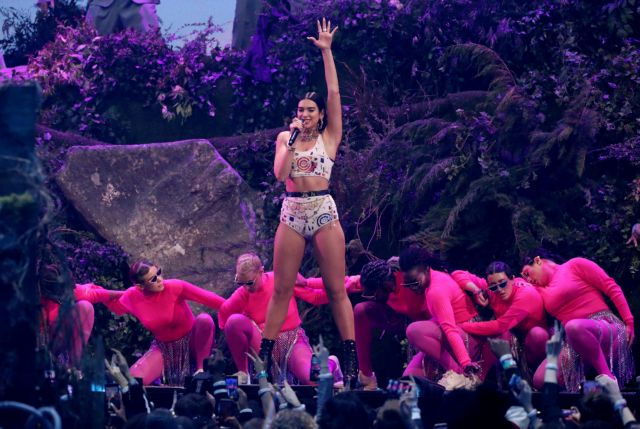 Brit Awards 2019 : Ποιοι καλλιτέχνες σάρωσαν τα βραβεία