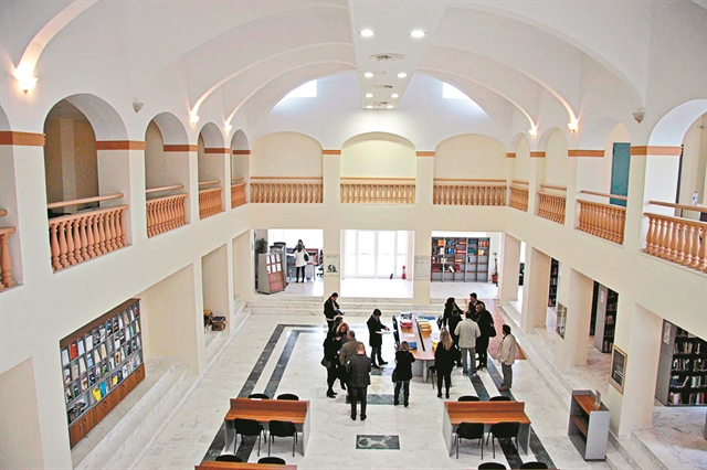 Ακαδημαϊκά «πειράματα» από το υπουργείο Παιδείας