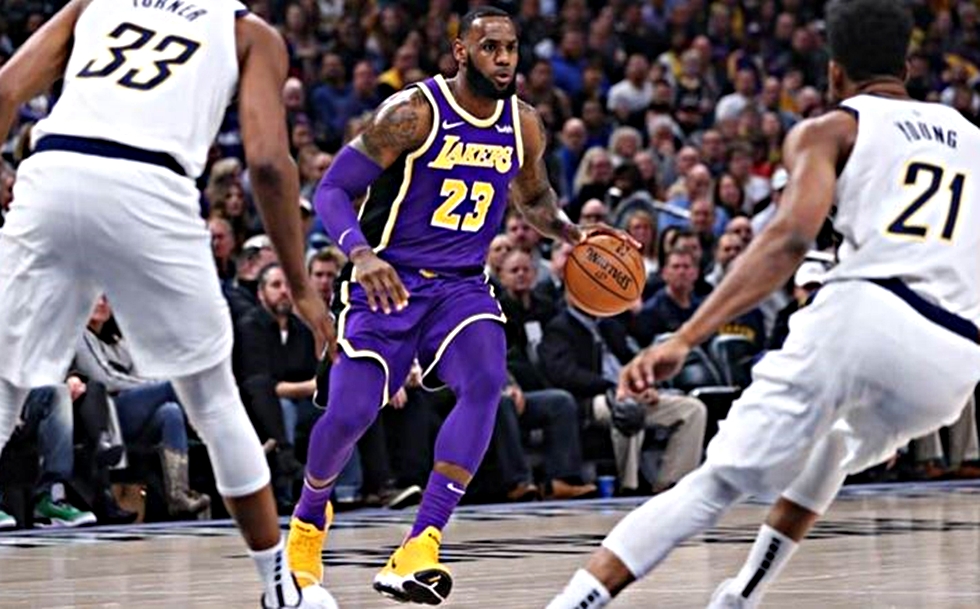 Οι Πέισερες ισοπέδωσαν τους Λέικερς