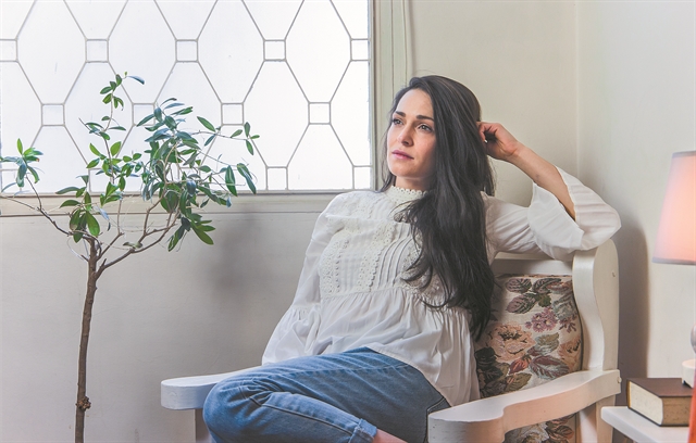 «Μοιάζει με ταινία που παίζουμε όλοι»