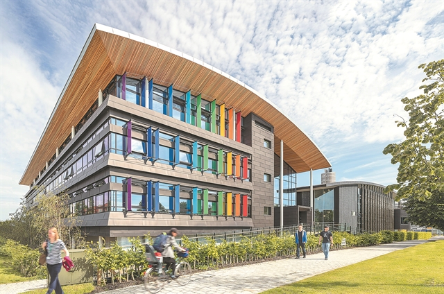 Πρόγραμμα Αγγελοπούλου στο Cambridge