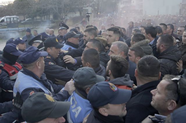 Αλβανία: Ανυποχώρητη η αντιπολίτευση ζητεί παραίτηση Ράμα