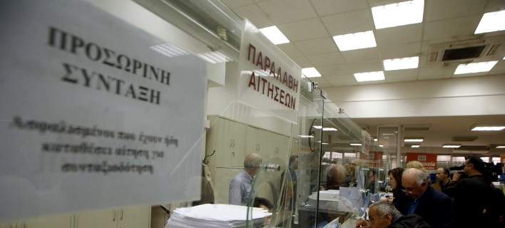 Τρίζουν τα θεμέλια του Ασφαλιστικού