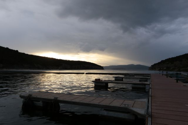 Στον βυθό των Πρεσπών η κυβέρνηση