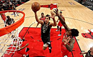 Αλωσαν το Σικάγο χωρίς τον λαβωμένο Αντετοκούνμπο οι Μπακς