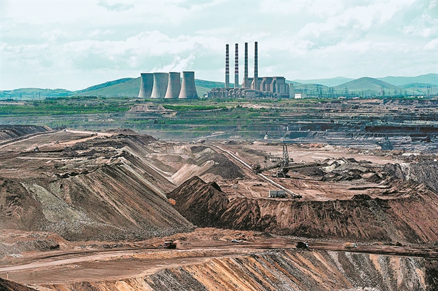 Σε τεντωμένο σχοινί πλέον ο διαγωνισμός για τις μονάδες