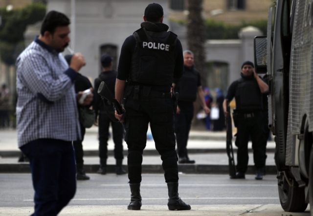 Επίθεση καμικάζι στο Κάιρο – Νεκροί και τραυματίες
