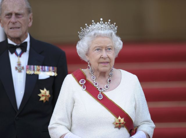 Brexit: Ανασύρουν σχέδια έκτακτης ανάγκης για τη βασιλική οικογένεια από τον Ψυχρό Πόλεμο