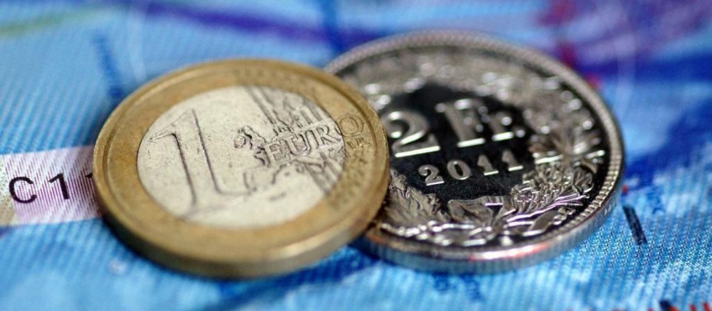 Δάνεια : Τι να περιμένουν όσοι έχουν δανειστεί σε ελβετικό φράγκο