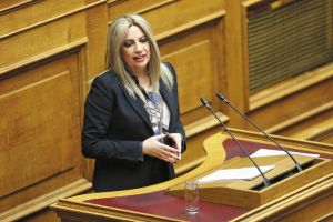 Γεννηματά σε Τσίπρα: Γίνεστε χορηγός της Χρυσής Αυγής
