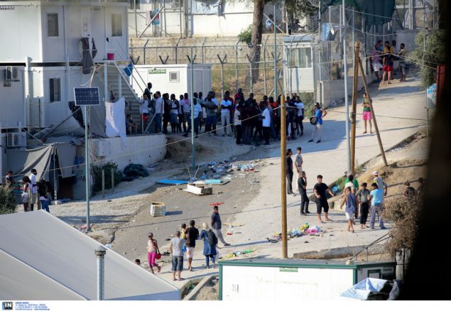 Πυρ και μανία από ανήλικους μετανάστες σε Κέντρο Υποδοχής