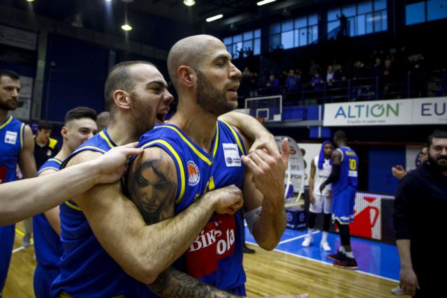 Ο Βασιλόπουλος «εκτέλεσε» στην εκπνοή το Χολαργό