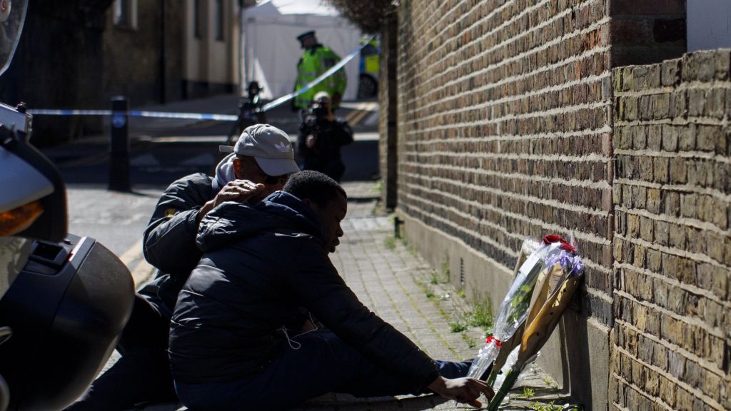 Λονδίνο : Συμμορίες ανηλίκων αλληλομαχαιρώνονται στους δρόμους – 134 νεκροί