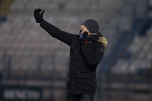 Ο Λουτσέσκου βγάζει άσους από το… σκουφί του