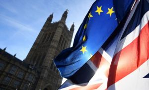 The Telegraph : Μυστικές συζητήσεις για αναβολή του Brexit