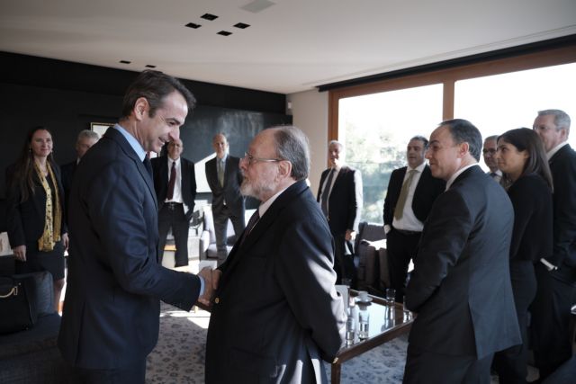 Mitsotakis pitches ND economic platform to German investors