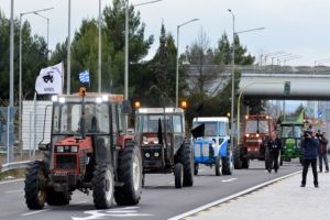 Αγρότες : Η κυβέρνηση στέκεται εχθρικά απέναντί μας