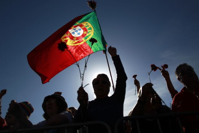 Στον απεργιακό κλοιό η Πορτογαλία: «Παραλύουν» οι δημόσιες υπηρεσίες