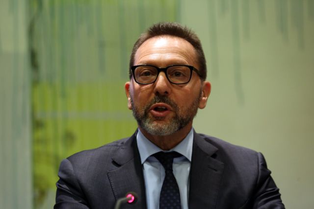 Μαγνητοφώνησε τηλεφωνική συνομιλία με τον Στουρνάρα!