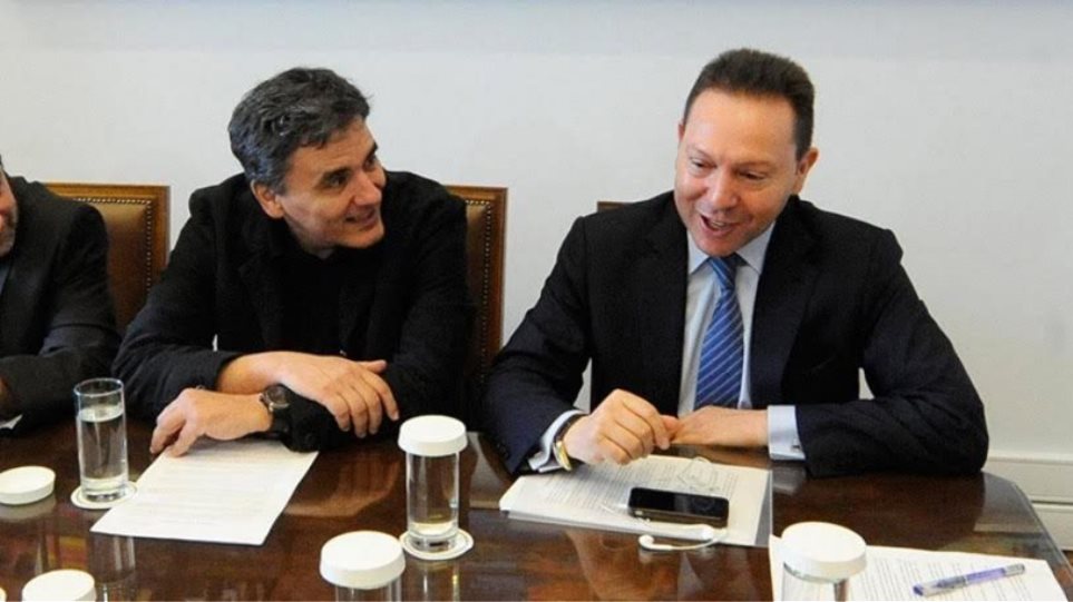 Αιφνιδιαστική συνάντηση Τσακαλώτου – Στουρνάρα στην ΤτΕ – Τι συζήτησαν