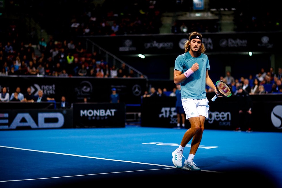 Μασσαλία : Πρόκριση στα ημιτελικά και φουλ για κούπα ο Τσιτσιπάς