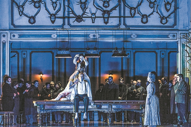 «Σέβομαι τα έργα, όχι τη μανιέρα»