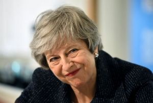 Brexit: Η Μέι θα προβεί σε αλλαγές στο ιρλανδικό backstop