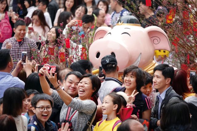 Κίνα: Με λαμπρότητα γιορτάστηκε η έλευση της Χρονιάς του Χοίρου