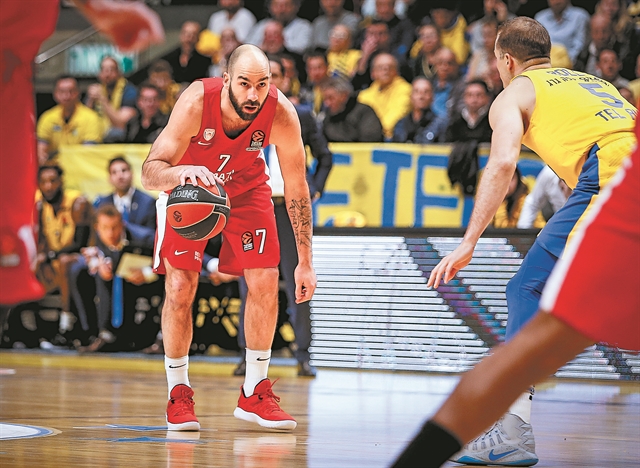 Εξ οικείων τα βέλη