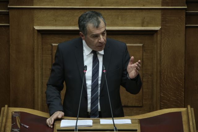 Θεοδωράκης: Καθένας υπακούει αποκλειστικά το κομματικό του συμφέρον