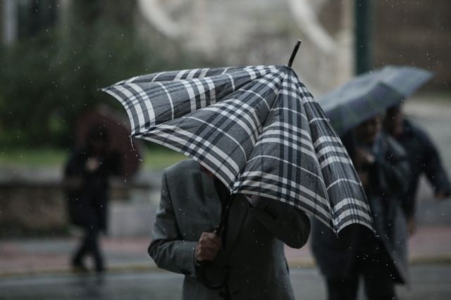 Σφοδρές καταιγίδες και χιονοπτώσεις θα «σαρώσουν» την Ελλάδα