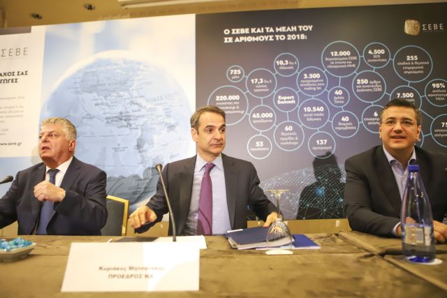 Μητσοτάκης: Ο ΣΥΡΙΖΑ πέφτει, τα προβλήματα λόγω Πρεσπών μένουν