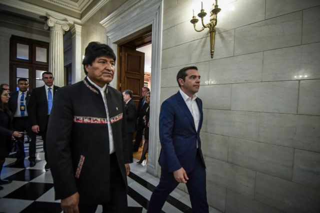 Κόντρα  Μαξίμου – ΝΔ με φόντο το σπίτι Μοράλες