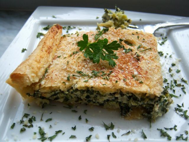 Νηστίσιμη χορτόπιτα με σπιτικό φύλλο