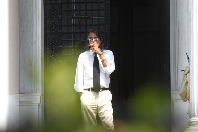 Οργή για τη δήλωση Ψινάκη ότι «κοιμάται ήσυχος» μετά τους 100 νεκρούς