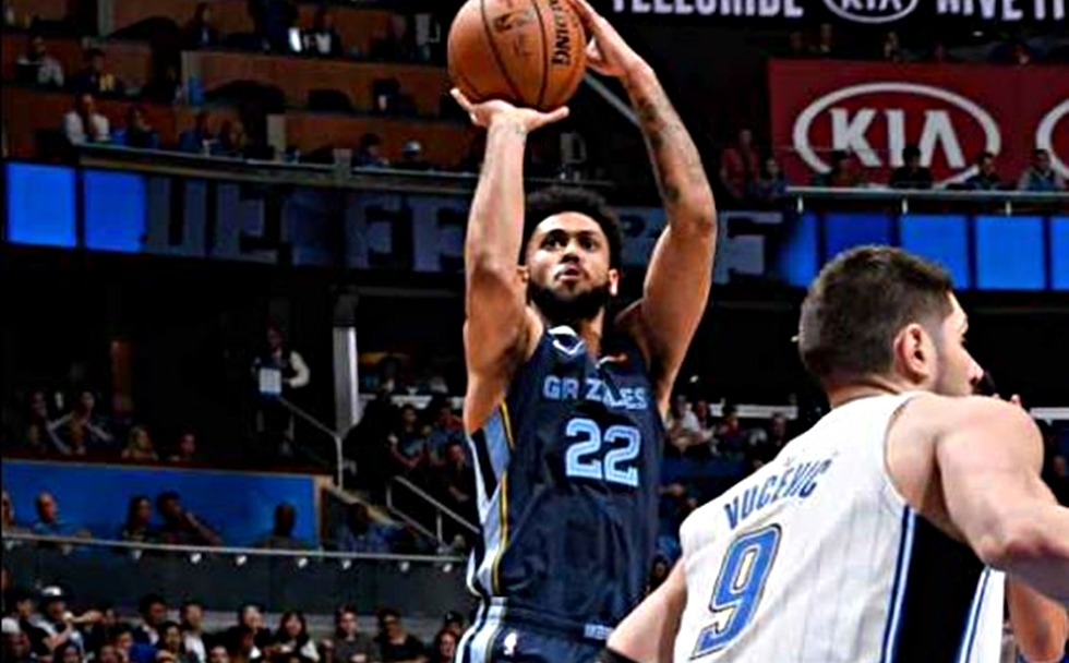 Ρεκόρ καριέρας για Ντόρσεϊ στην ήττα των Γκρίζλις